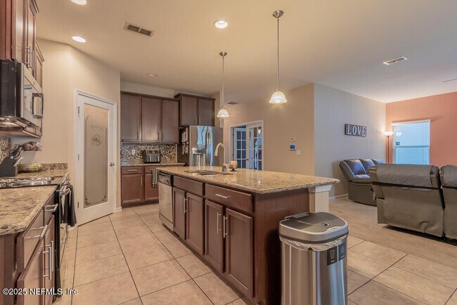Building Photo - 417 Forest Meadow Ln