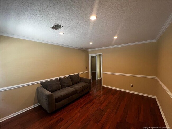 Building Photo - 202 Woodside Ave