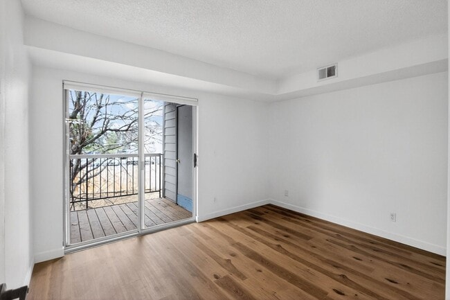 Building Photo - 2575 S Syracuse Way