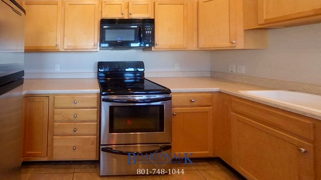 Building Photo - Spacious 2 Bed 2 Bath Condo in Bountiful!