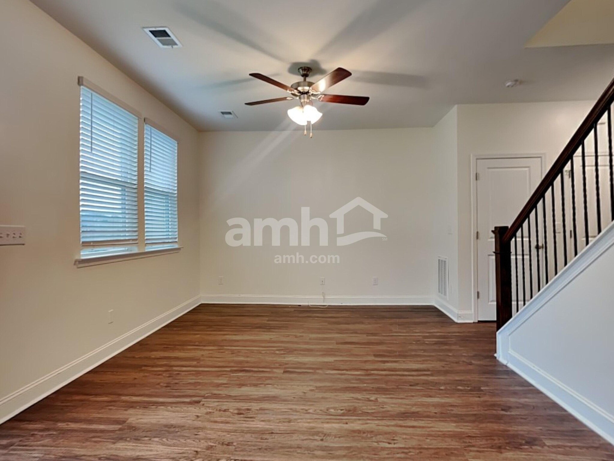 Building Photo - 334 Azore Way