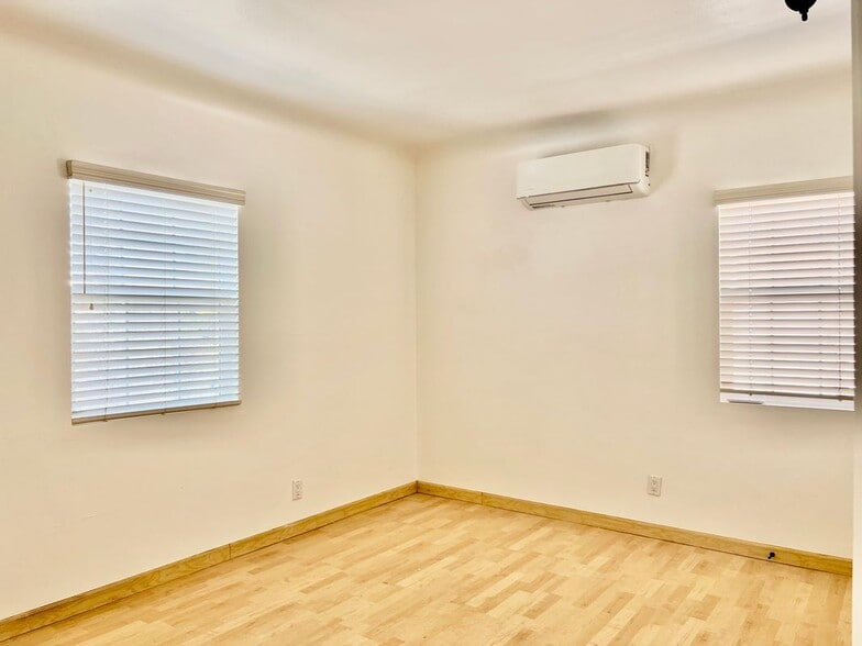 Building Photo - 4209 W 169th St