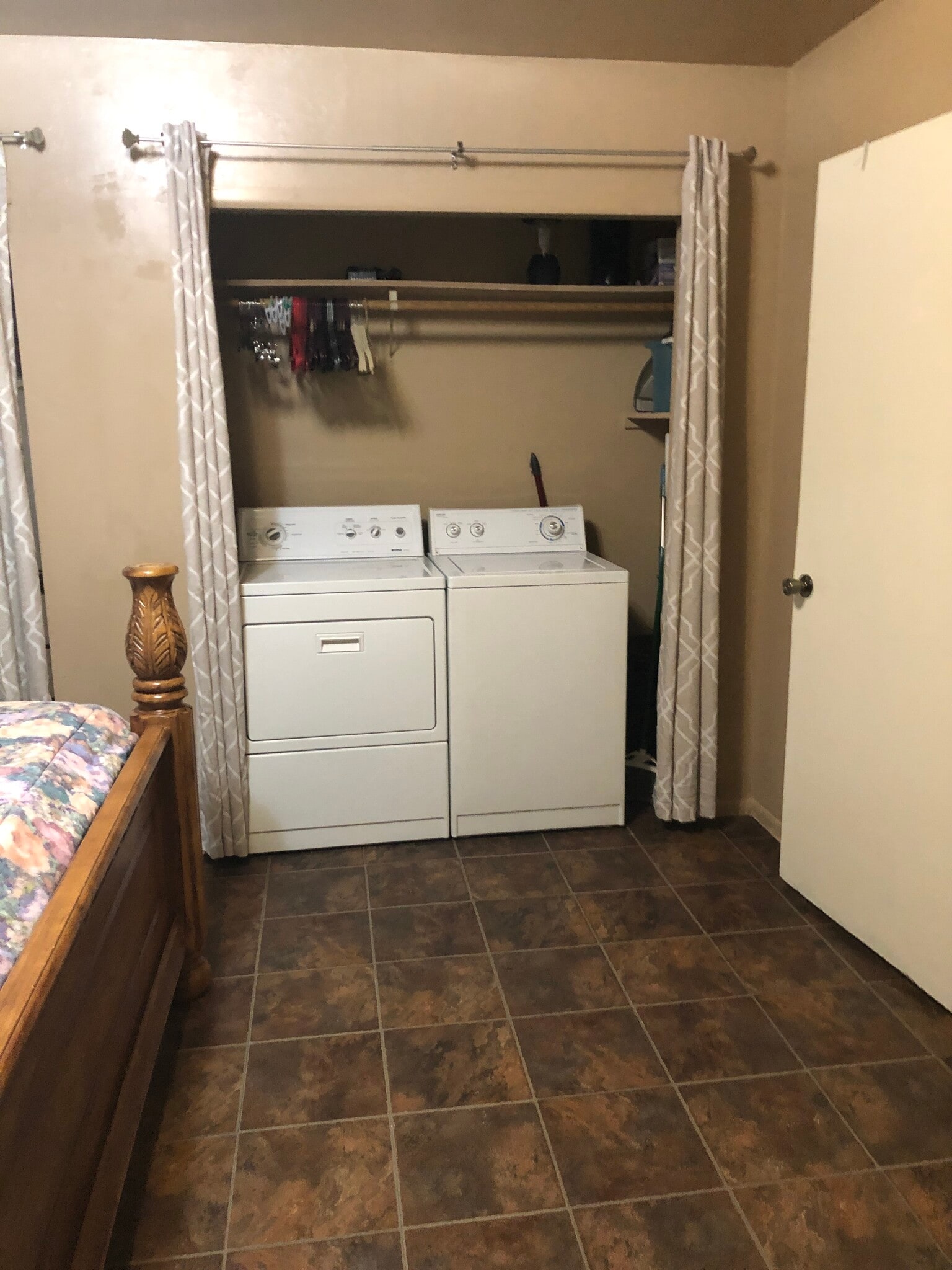 #2 Launddry - 450 Stevens Ave
