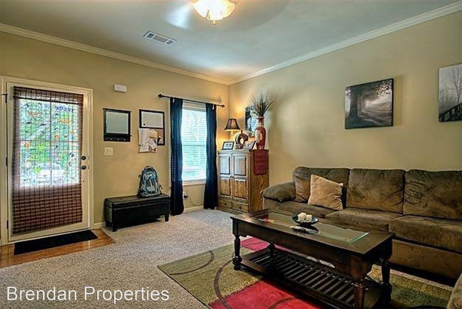 Building Photo - 189 Cobblestone Park Dr