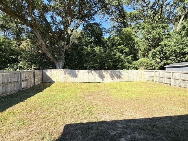 Building Photo - 3492 Quail Dr