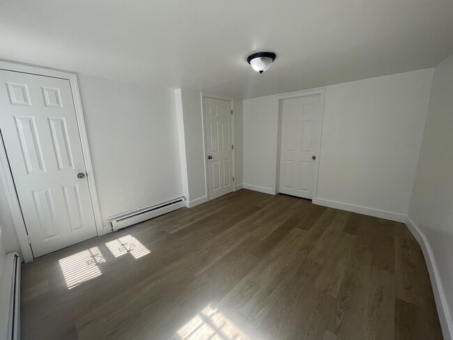 Building Photo - 1206 12th St