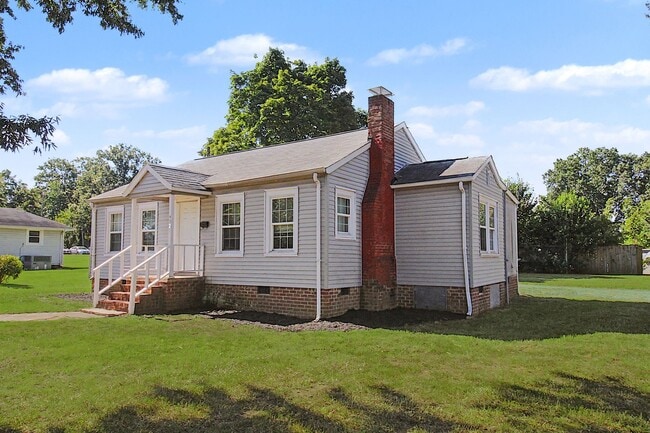 Building Photo - 4521 Hovis Rd
