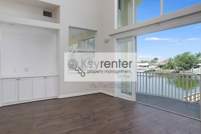 Building Photo - 540 Johns Pass Ave
