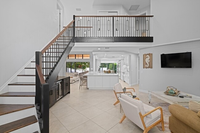 Building Photo - 1050 Brooks Ln