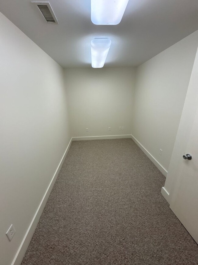 Building Photo - 1101 Wildlife Trail