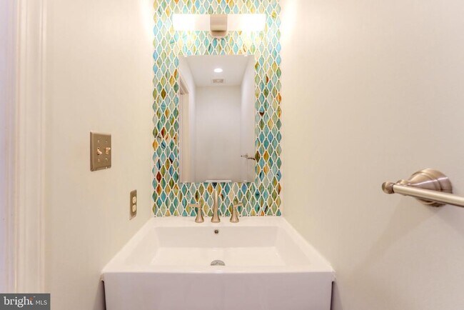 Building Photo - 10220 Baltusrol Ct