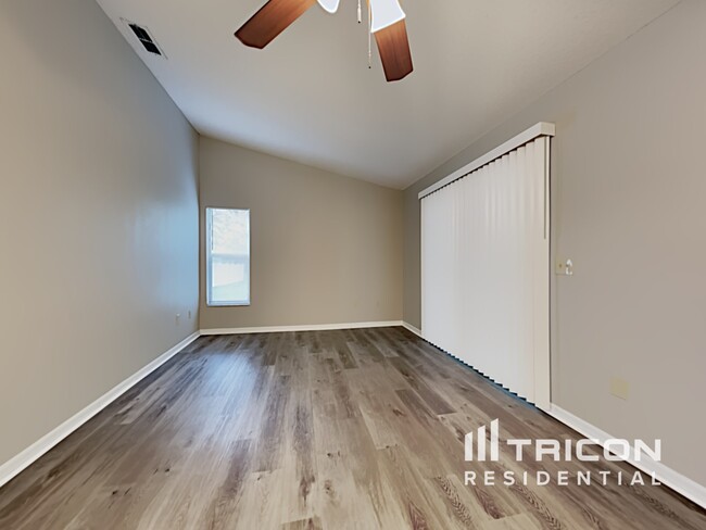 Building Photo - 7352 Cone Shell Dr