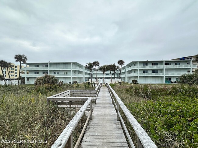 Building Photo - 4800 Ocean Beach Blvd