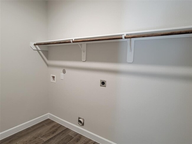 Building Photo - 1432 La Delle St