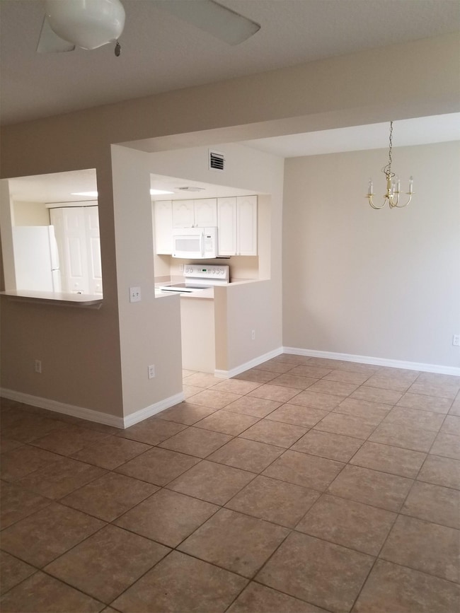 Building Photo - 411 Australian Way