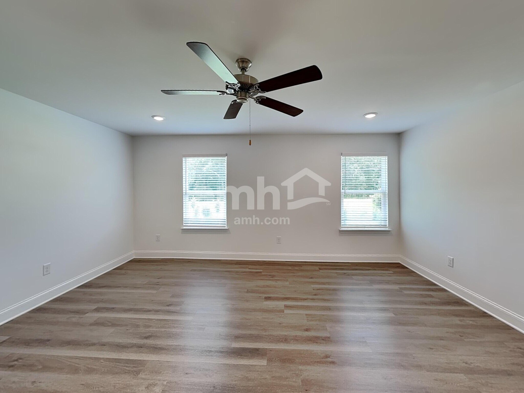 Building Photo - 108 Punderson Dr