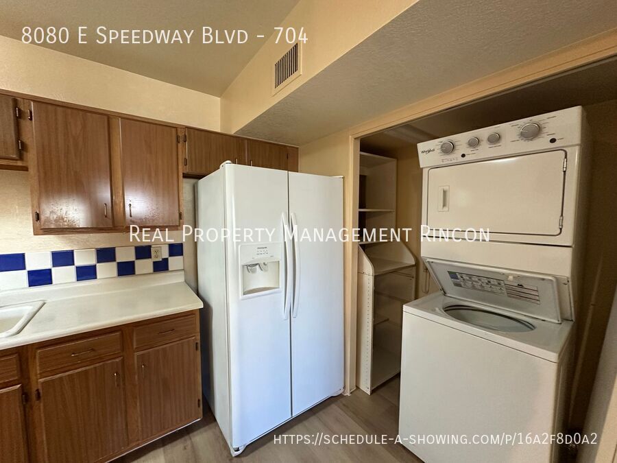 Building Photo - 8080 E Speedway Blvd