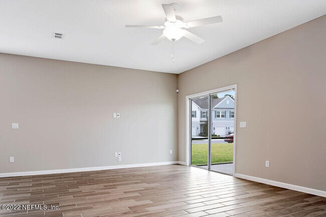Building Photo - 12783 Josslyn Ln