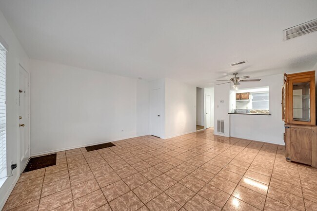 Building Photo - 3368 Burke Rd