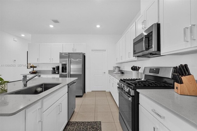 Building Photo - 1368 Haywagon Tr.