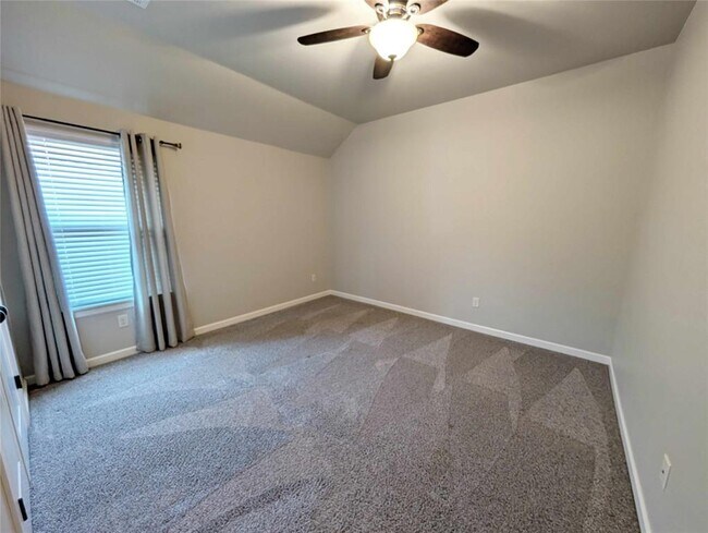 Building Photo - 17428 Locust Grove Ln