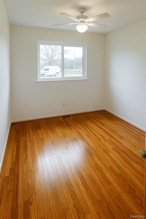 Building Photo - 27441 Avondale St