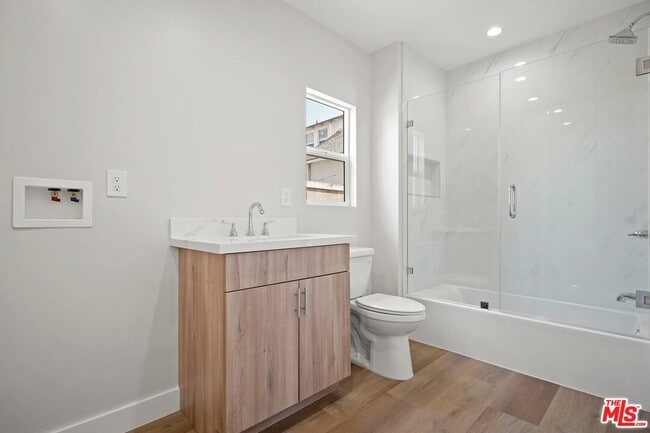 Building Photo - 1563 E Elizabeth St