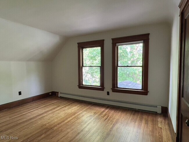 Building Photo - 1872 W 47th St