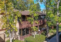 Building Photo - 1040 W MacArthur Blvd