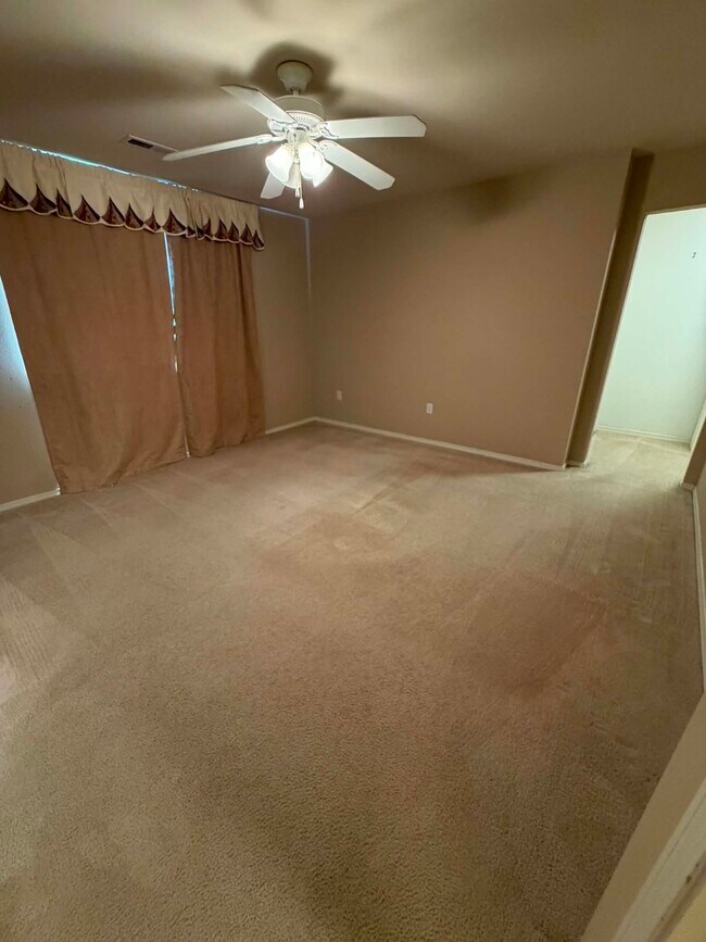 Building Photo - 6634 Millstone Ln SE