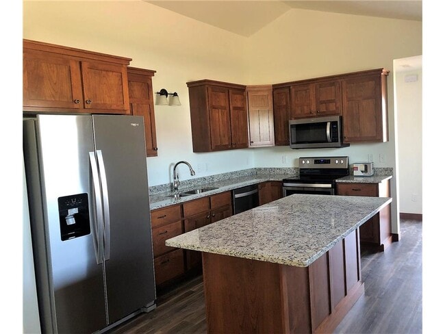Building Photo - 1767 Aspen Ct