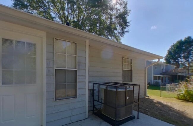 Building Photo - Special Home In Cedar Brook Dr SE!!!