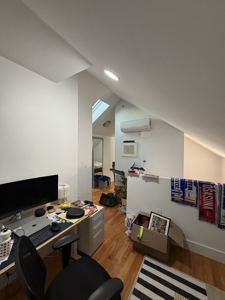 Building Photo - 140 Prospect St