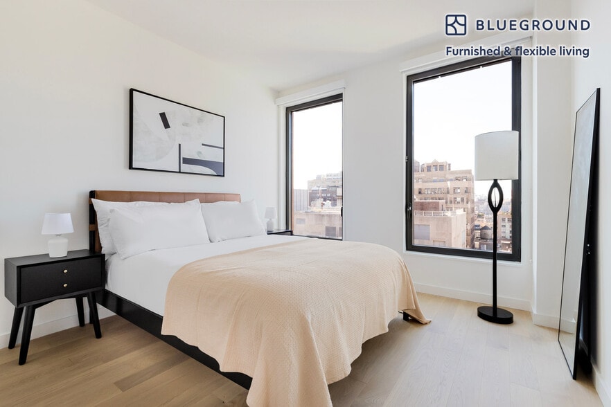 Building Photo - 243 W 28th St