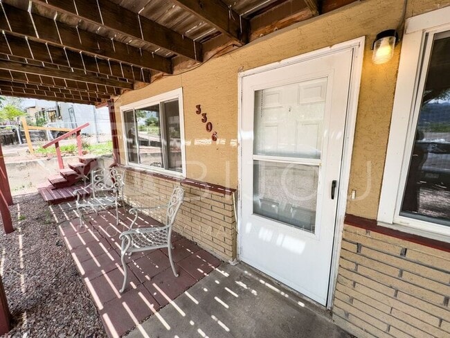 Building Photo - 3306 W Platte Ave