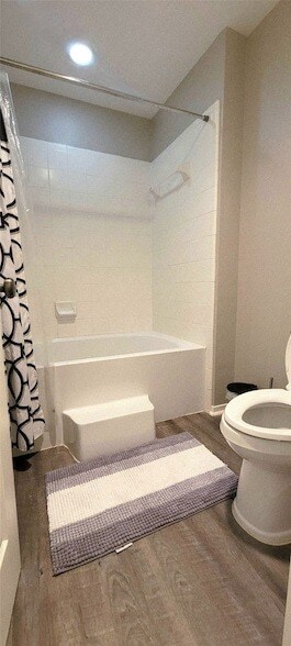 Building Photo - 77 Woodlily Pl