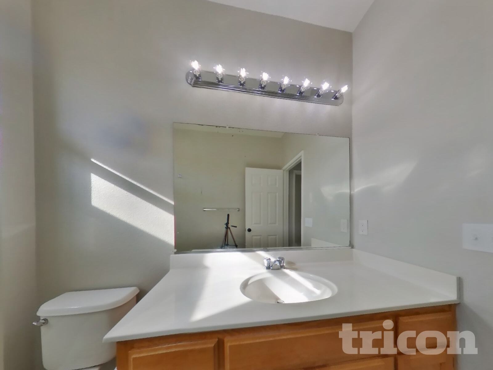 Building Photo - 1895 Bramblewood Dr