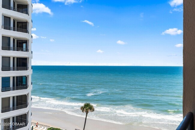 Building Photo - 3023 S Atlantic Ave