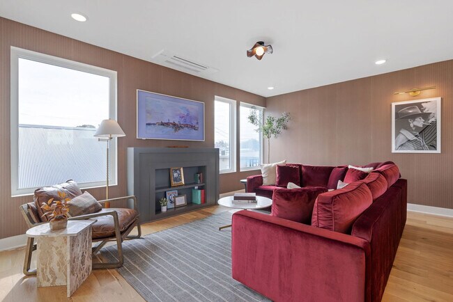 Building Photo - 1117 3rd Ave S