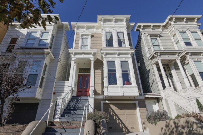 Building Photo - 2614 California St