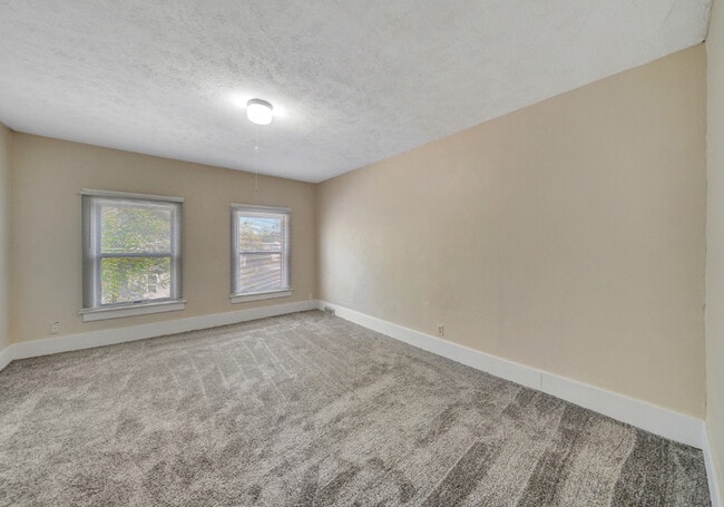 Building Photo - 2845 Starr St