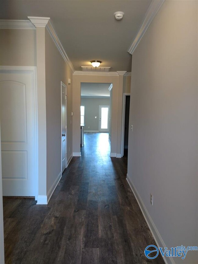 Building Photo - 116 Shrewsberry Dr