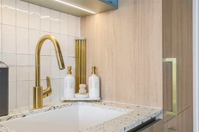 Building Photo - 159 NE 6th St