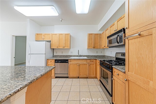 Building Photo - 100 S Alameda St