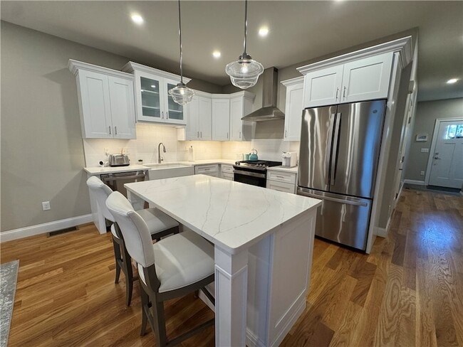 Building Photo - 25 Franklin Rd