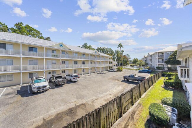 Building Photo - 25925 Canal Rd