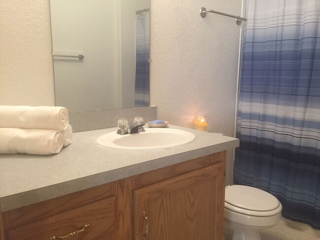 Building Photo - 3-Bed, 2-Bath Single-Family Home in Driggs