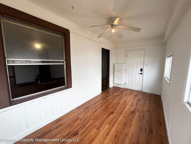 Building Photo - 1814 S Holly St