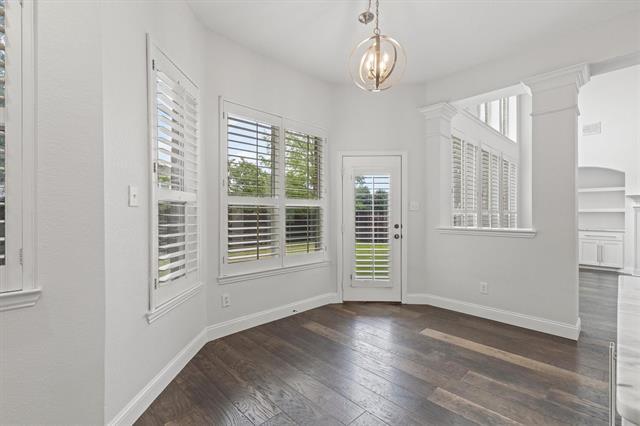 Building Photo - 821 High Willow Dr