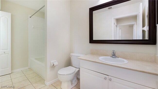 Building Photo - 8600 Cedar Hammock Cir